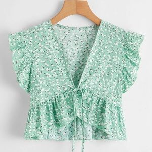 Ditsy Floral Print Tie Front Peplum Top